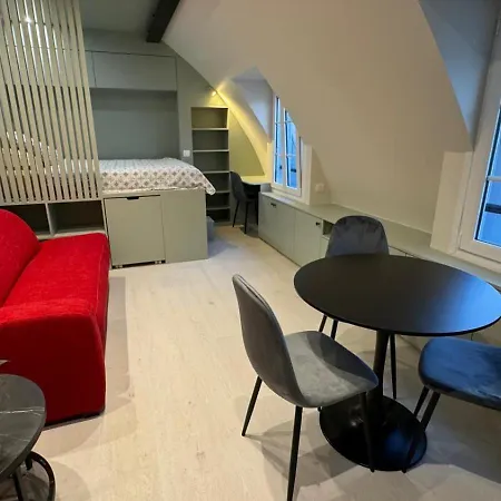 Charmant Studio Renove Avec Vue Sur Les Toits De Paris 7E Arrondissement Exterior photo